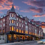 Отель The Metropole Корк