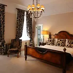 Отель The Metropole Корк