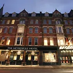 The Metropole ホテル
