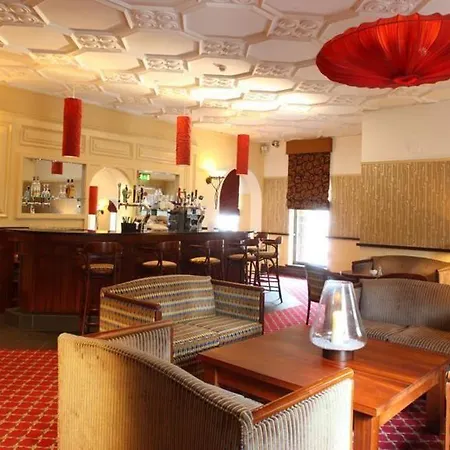 The Metropole فندق 4*