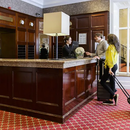 Hotel The Metropole