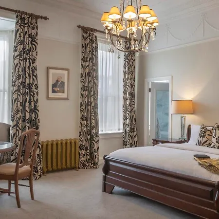 Otel The Metropole 4*