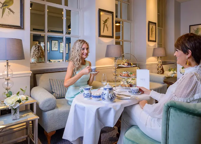 Отель The Metropole Корк