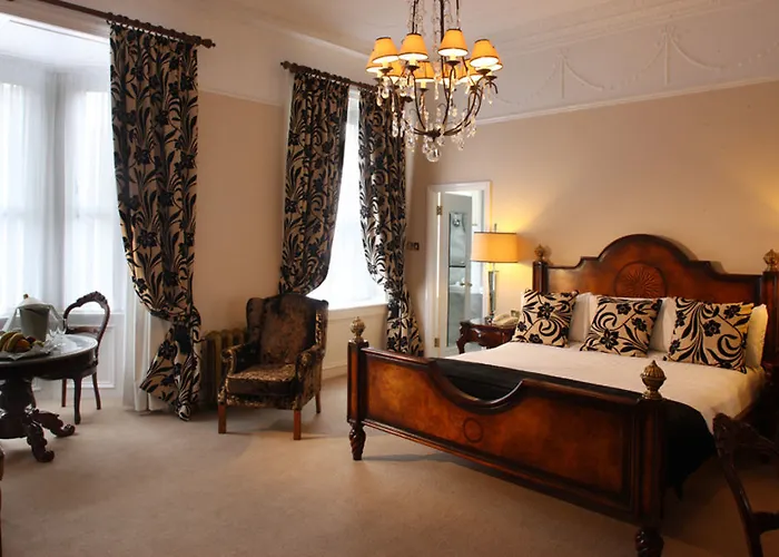 Отель The Metropole Корк