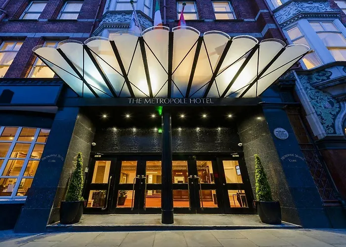 The Metropole Hotel 4*