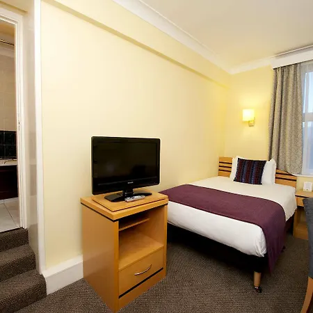 Otel The Metropole 4*